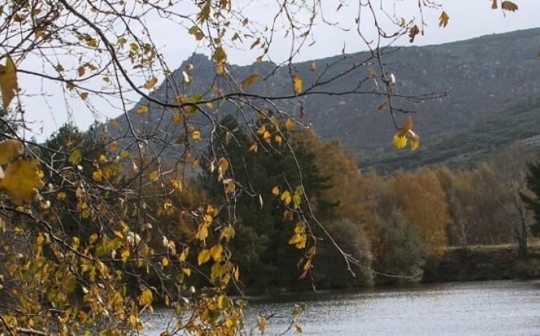 LagoaCeloricoPortugal NelsonMartins 2000 403